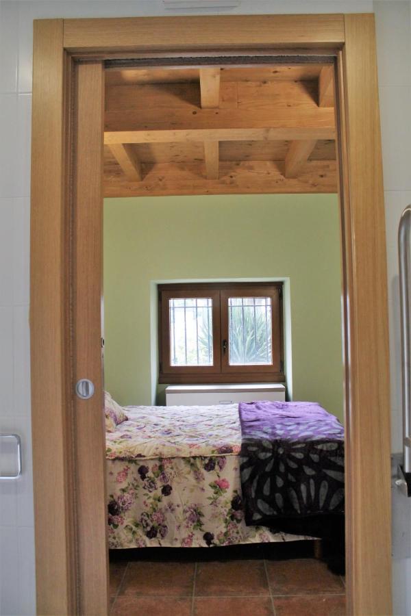 El Horno Albergue Manzanos ภายนอก รูปภาพ